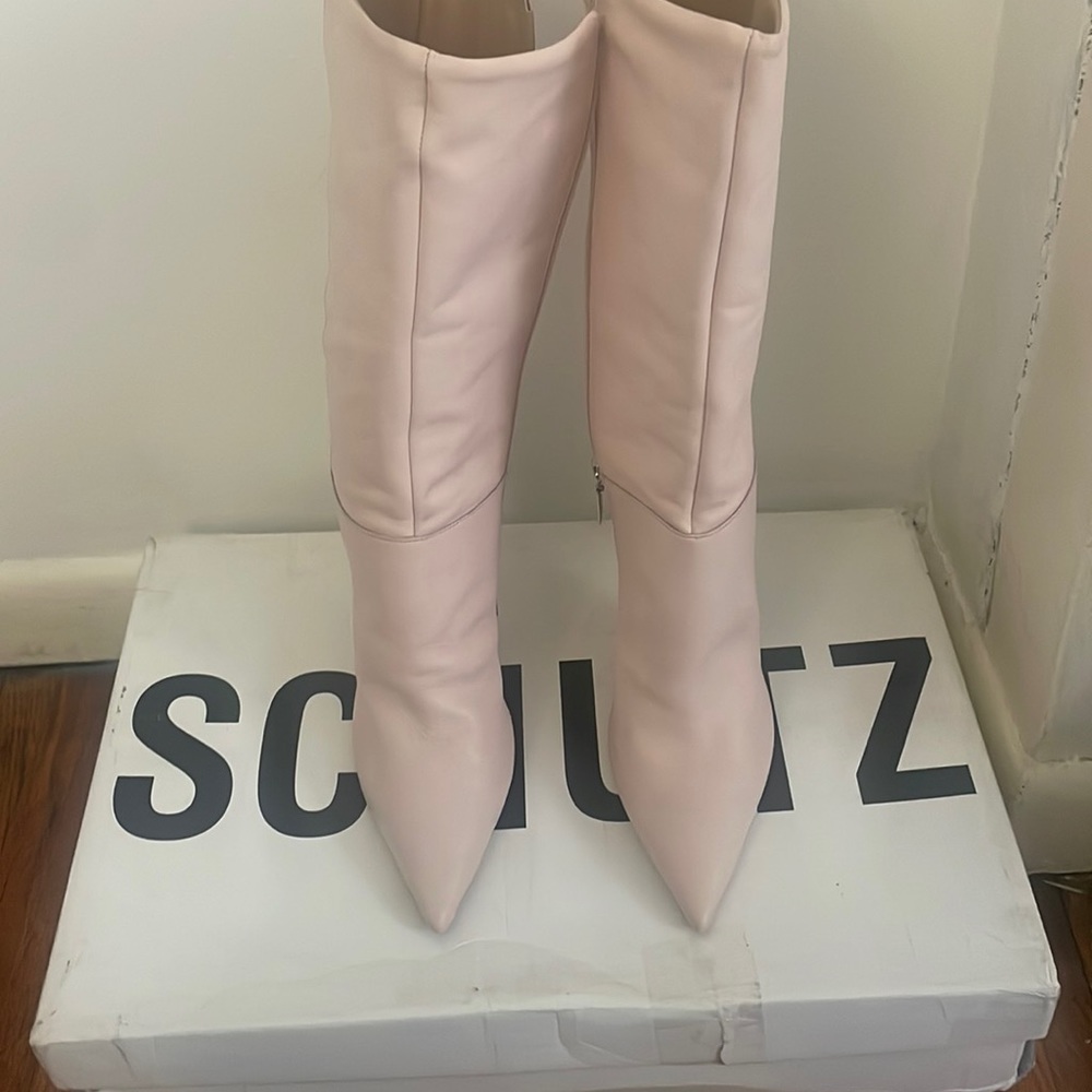 Schutz Elissa Bootie in Rose! NWT!
